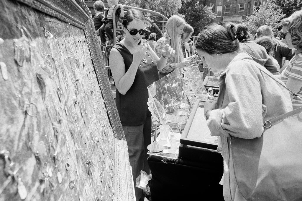 27th annual 57th Street Art Fair - Fred Stein for Chicago Daily News