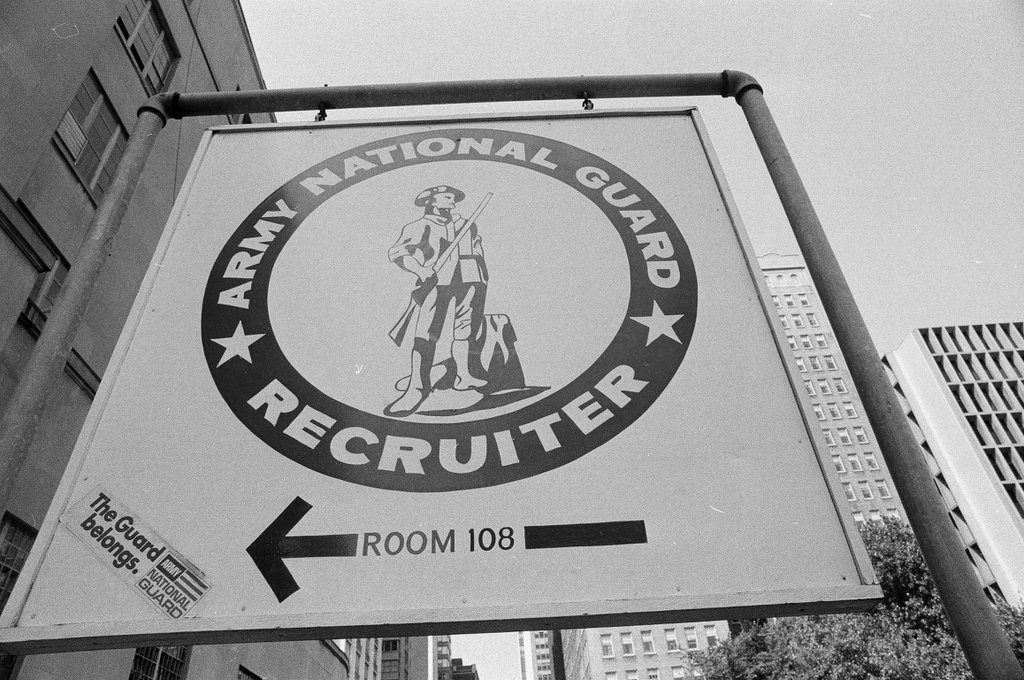 Army recruiting center - Jack Lenahan for Chicago Sun-Times