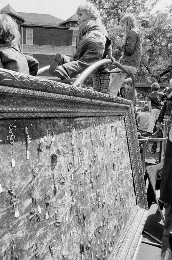 27th annual 57th Street Art Fair - Fred Stein for Chicago Daily News