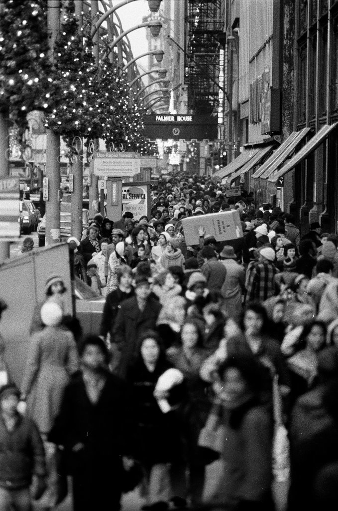 Christmas shoppers at Goldblatt's - Chicago Sun-Times