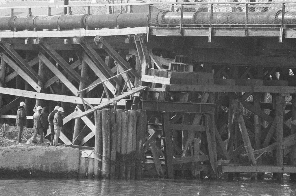 Damaged bridge in Riverdale - Bob Fila for Chicago Sun-Times