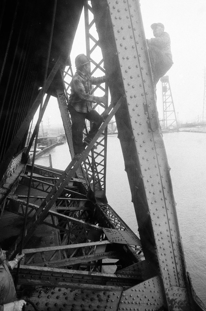Bridge over Calumet River hit by freighter - Gene Pesek for Chicago Sun-Times