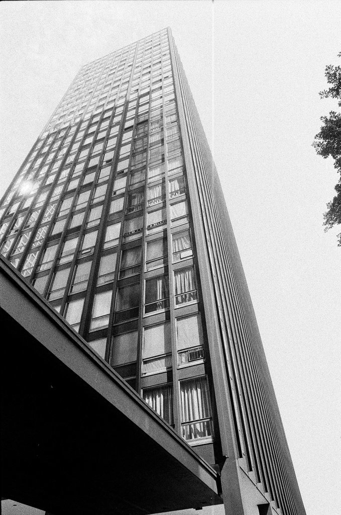 Mies van der Rohe apartment buildings - Chicago Sun-Times