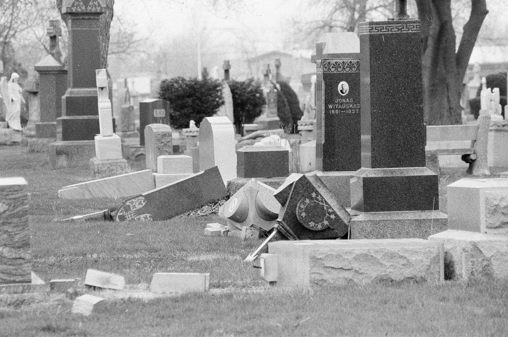 Gravestones knocked over in St. Casimir Cemetery - Chicago Sun-Times