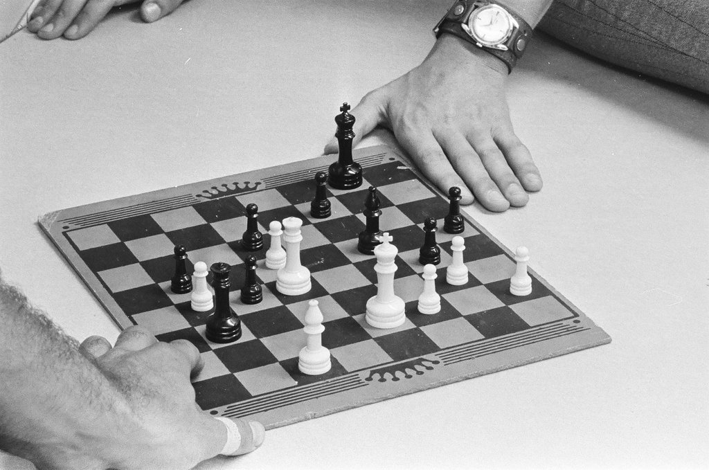 The World Chess Championship featuring Bobby Fisher and Boris Spassky - Chicago Sun-Times