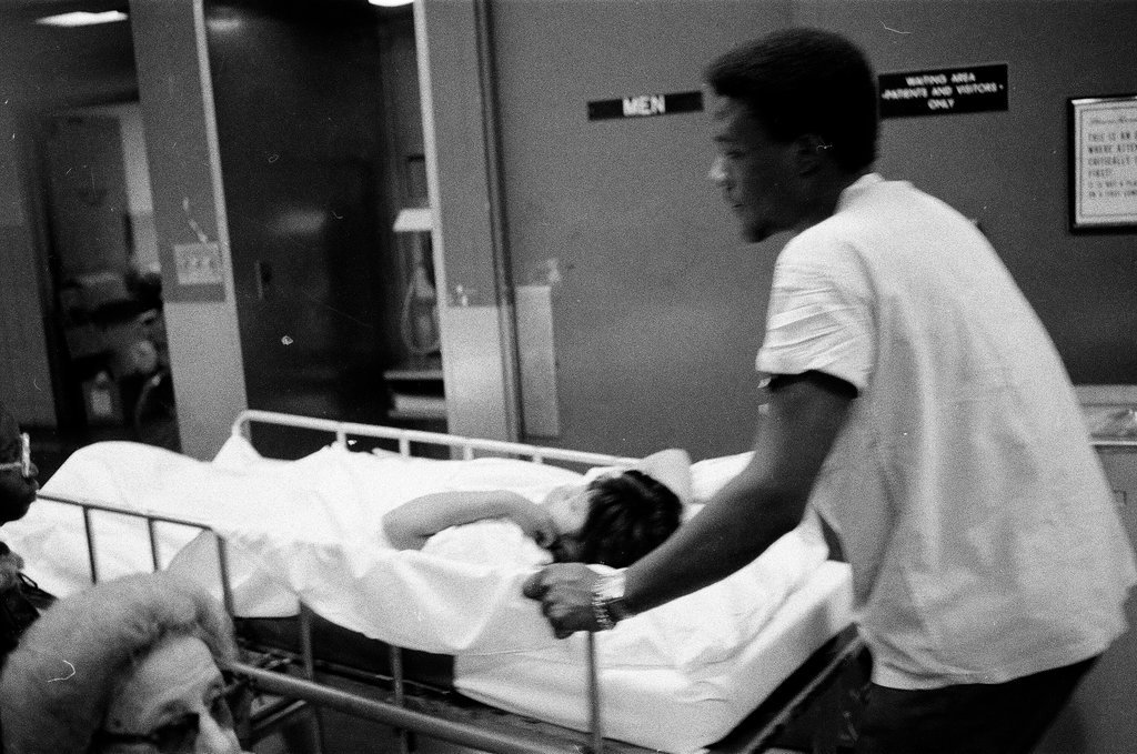 Victims of a bus accident are brought into an emergency room - Chicago Sun-Times