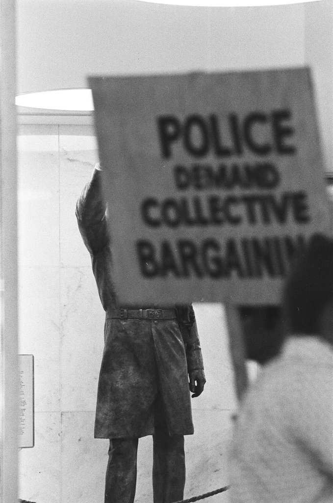 Members of the Confederation of Police picket in front of Chicago Police Headquarters - Chicago Sun-Times