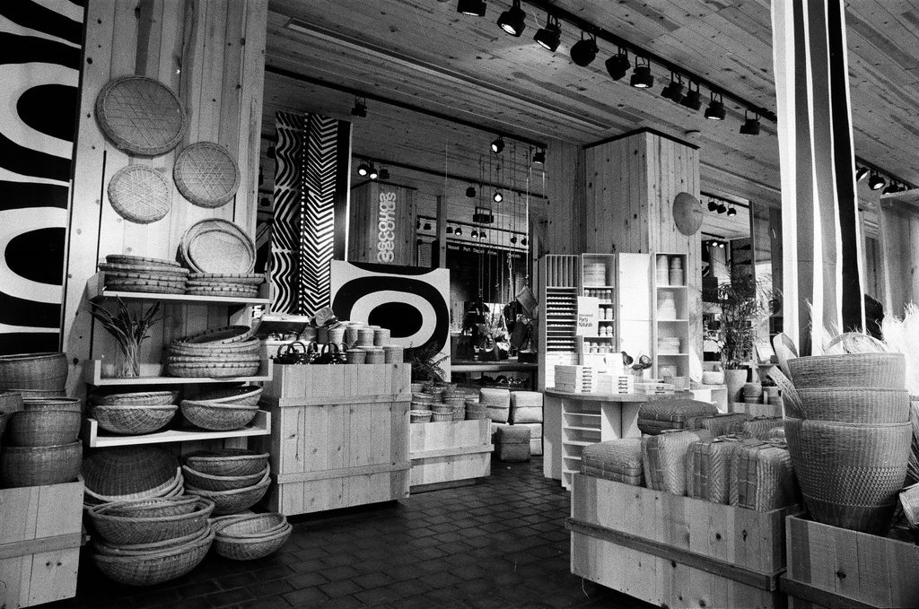 Interior views of Crate and Barrel - Chicago Sun-Times