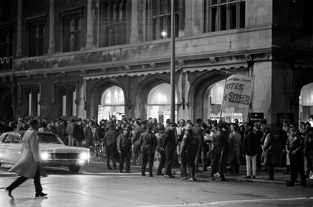 SDS march to Hilton Hotel on election day - Howard D. Simmons for Chicago Sun-Times