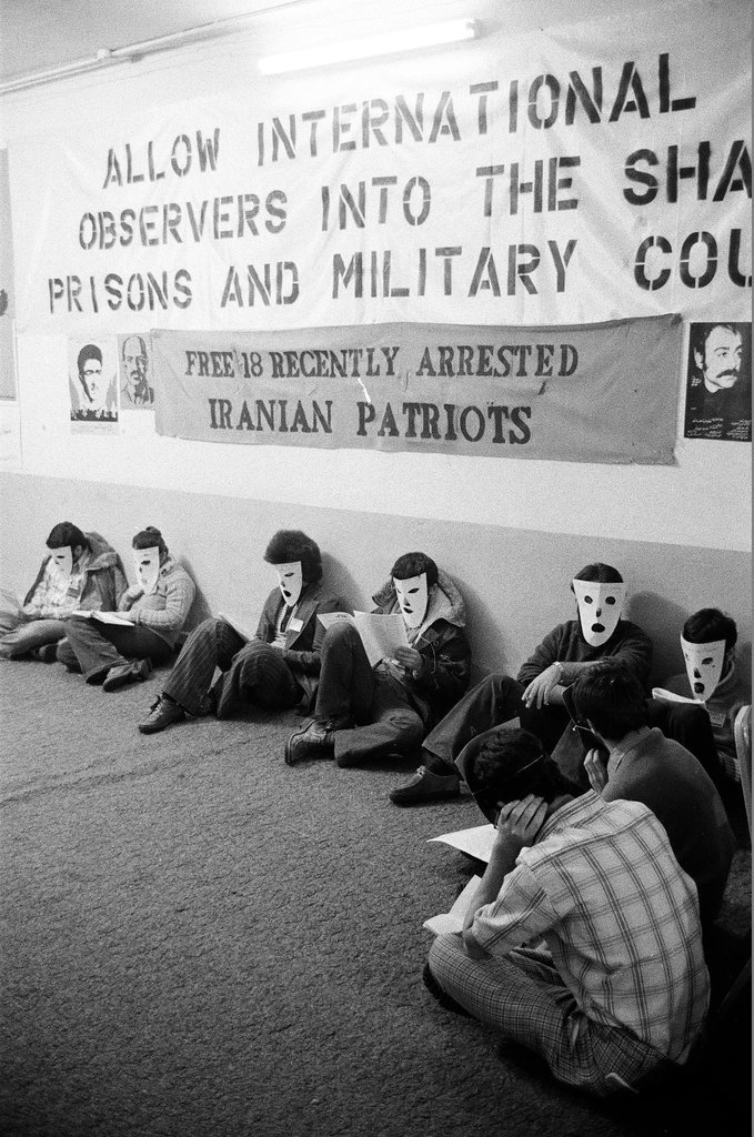 Iranian students protest Shah - Chicago Sun-Times