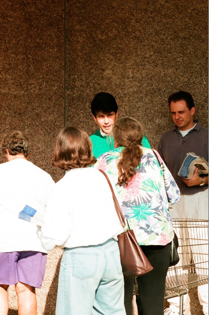 Blagojevich campaigns at grocery store - Chicago Sun-Times