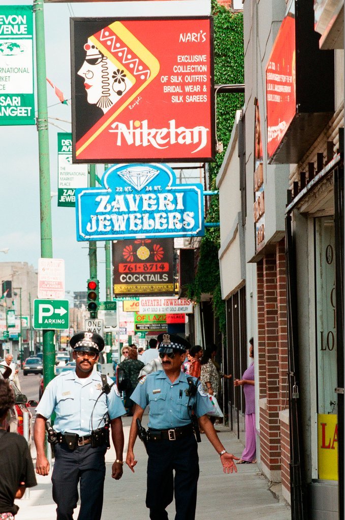 Views of the community businesses and residents near West Devon Avenue - Chicago Sun-Times