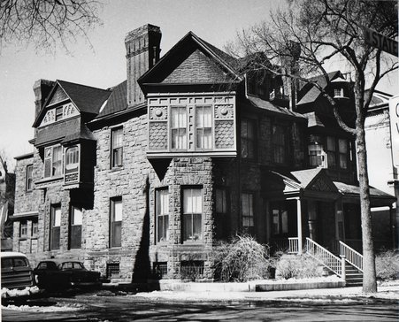 Exterior view of residence at 1400 N. State Parkway - Rice, Carol