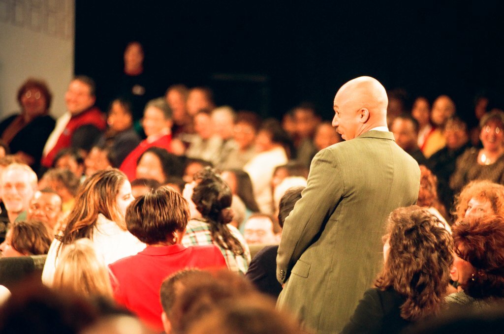 Montel Williams records segments of his talk show - Chicago Sun-Times