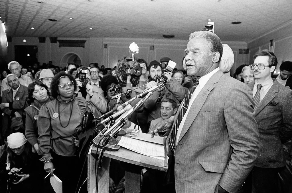Harold Washington campaigns at the Belmont Hotel and Hillman's Food Store - Pete Souza for Chicago Sun-Times