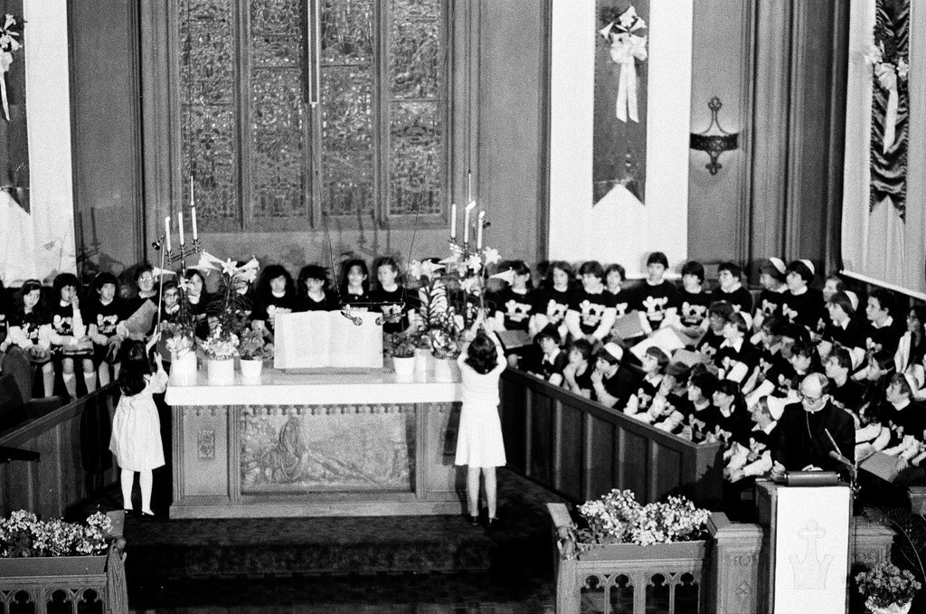Joseph Cardinal Bernardin speaks at a Holocaust remembrance service - John H. White for Chicago Sun-Times
