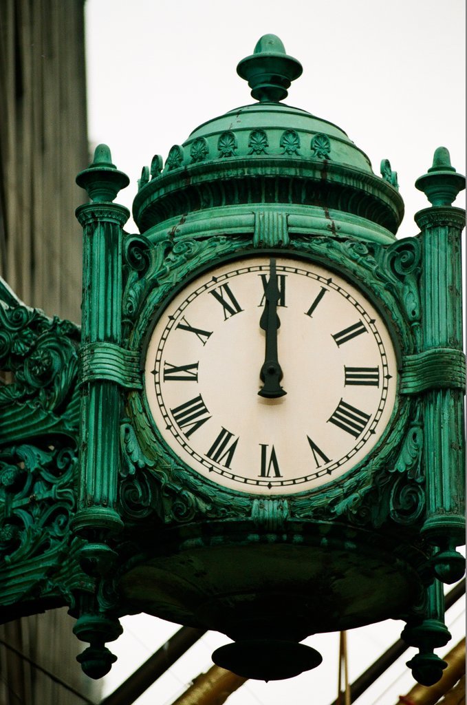 Marshall Field and Company clock - Chicago Sun-Times