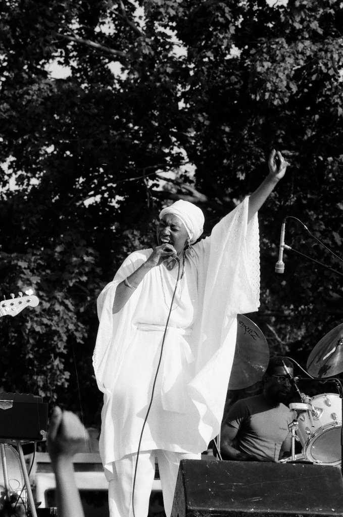 A crowd enjoys a jazz music festival at the South Shore Country Club - Chicago Sun-Times