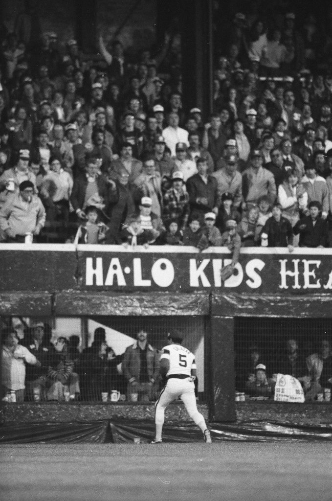 Mayor Harold Washington throws the opening pitch for a baseball game of the Cubs against the White Sox - Chicago Sun-Times