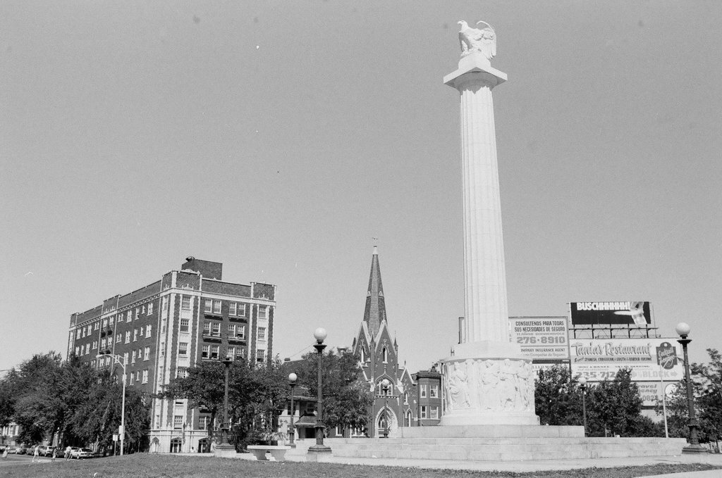 Views of the buildings surrounding Logan Square Park - Chicago Sun-Times