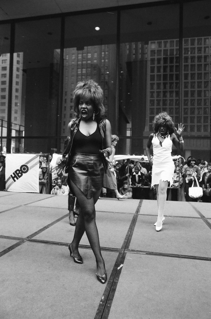 Six finalists compete in the Tina Turner talent search - Chicago Sun-Times