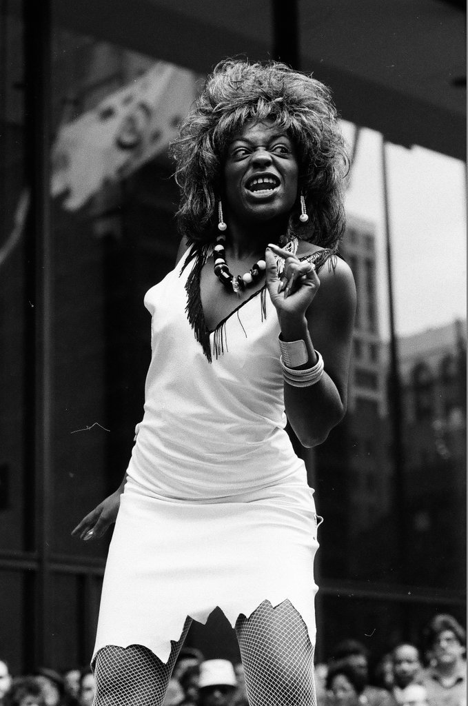 Six finalists compete in the Tina Turner talent search - Chicago Sun-Times