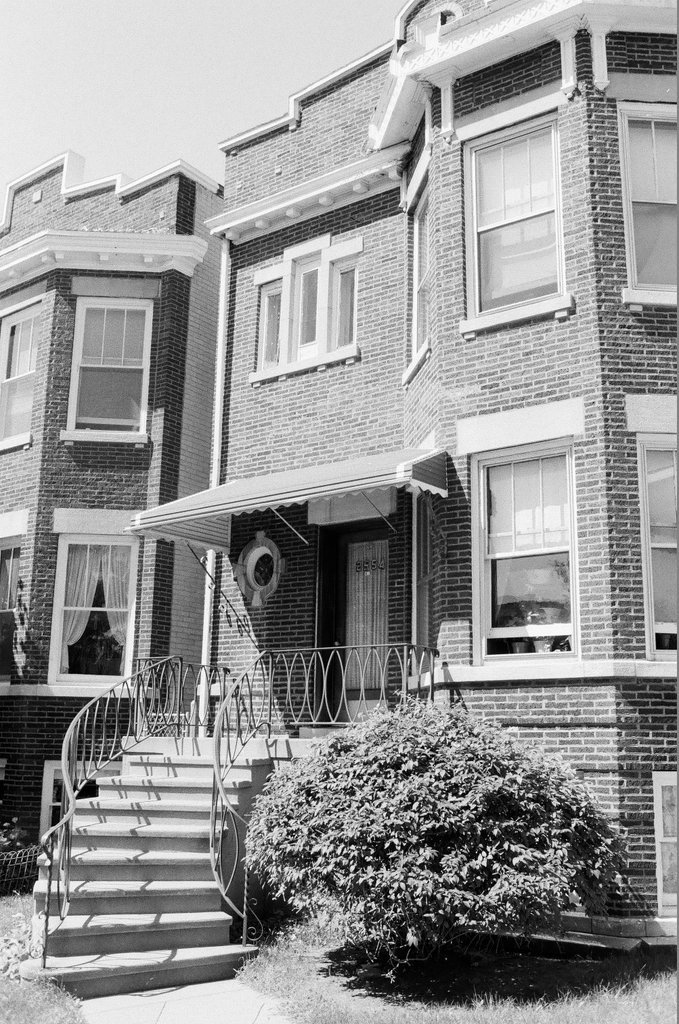 Views of the buildings surrounding Logan Square Park - Chicago Sun-Times