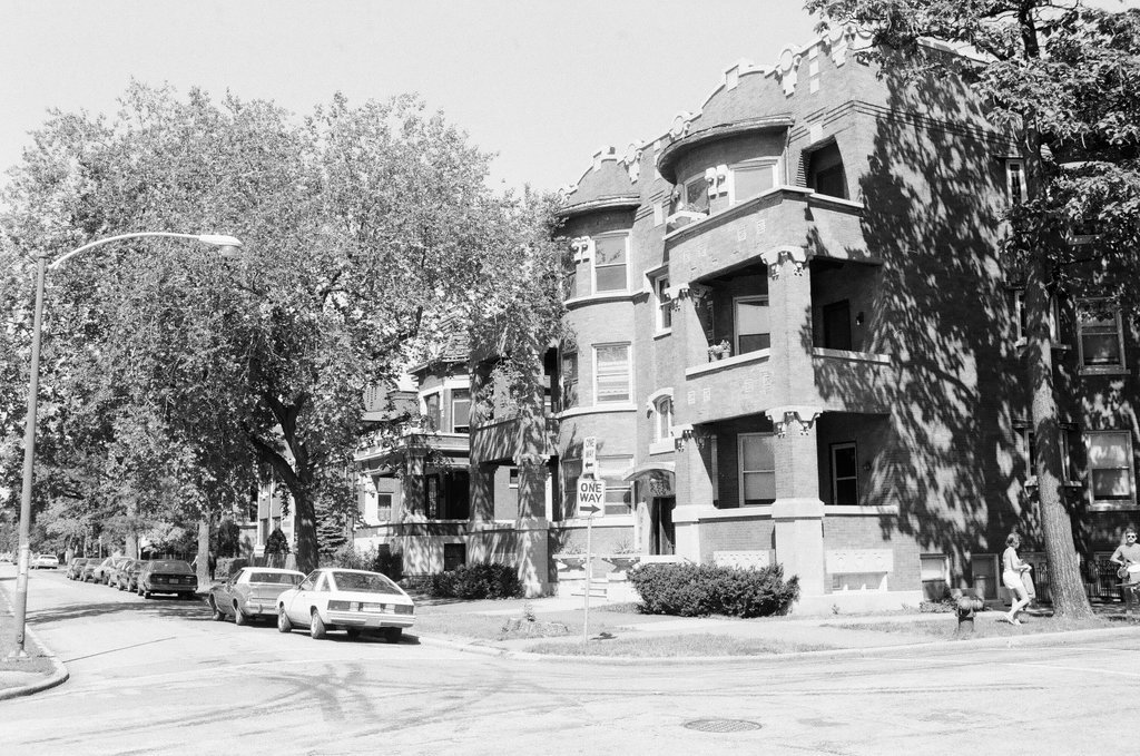 Views of the buildings surrounding Logan Square Park - Chicago Sun-Times