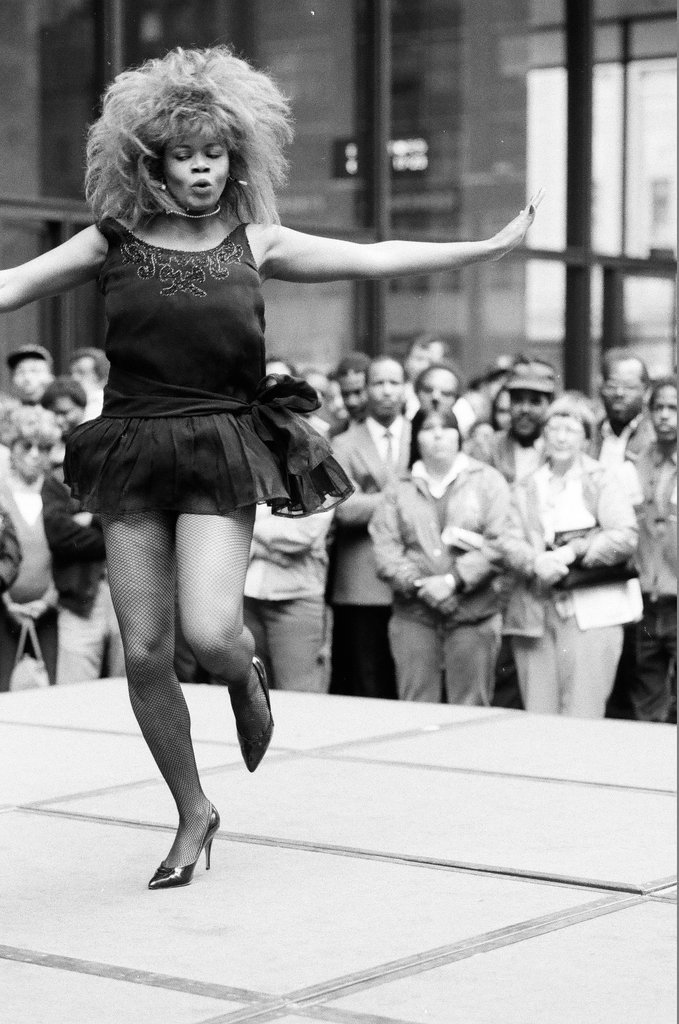 Six finalists compete in the Tina Turner talent search - Chicago Sun-Times