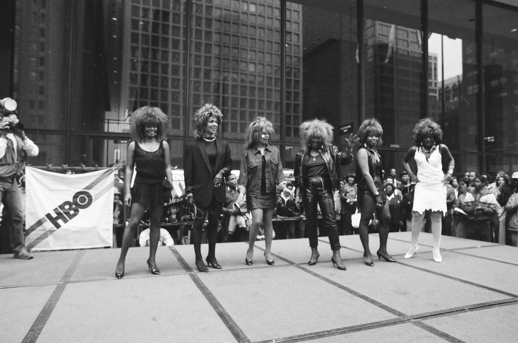 Six finalists compete in the Tina Turner talent search - Chicago Sun-Times