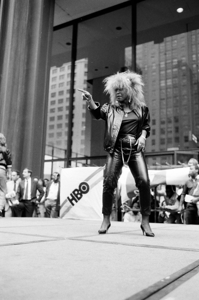 Six finalists compete in the Tina Turner talent search - Chicago Sun-Times