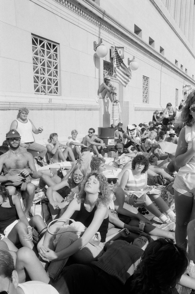 Fans line up outside Soldier Field for the Bruce Springsteen concert - Chicago Sun-Times