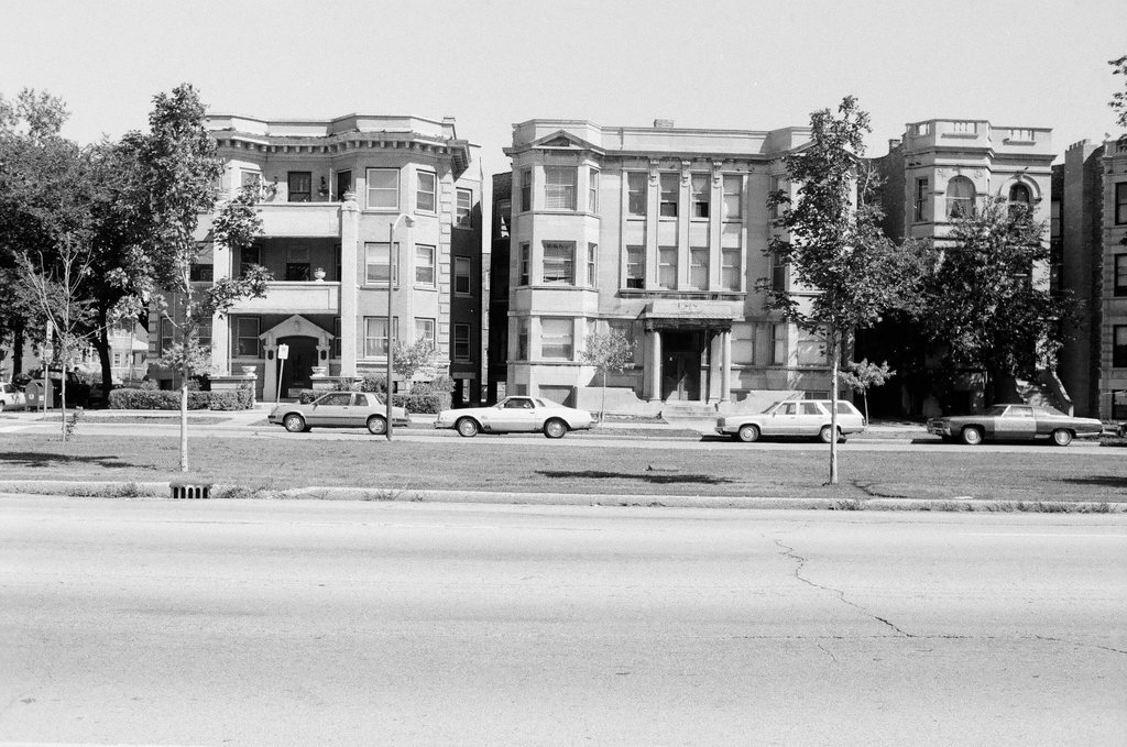 Views of the buildings surrounding Logan Square Park - Chicago Sun-Times