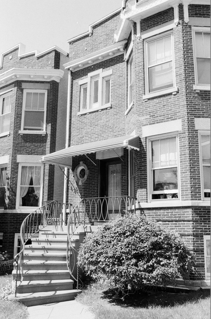 Views of the buildings surrounding Logan Square Park - Chicago Sun-Times