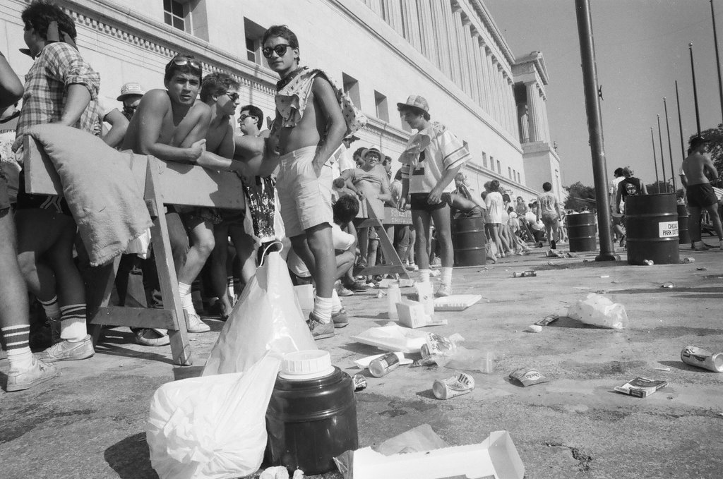 Fans line up outside Soldier Field for the Bruce Springsteen concert - Chicago Sun-Times