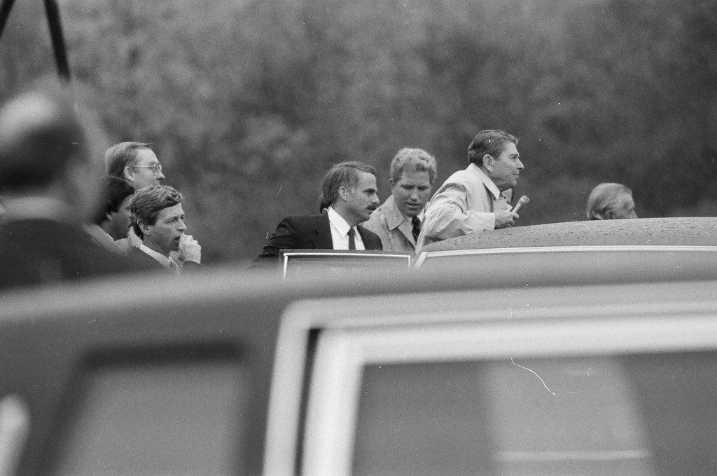 President Ronald Reagan arrives via helicopter at Deerfield High School - Chicago Sun-Times