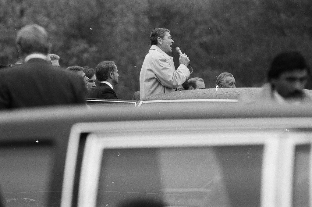 President Ronald Reagan arrives via helicopter at Deerfield High School - Chicago Sun-Times