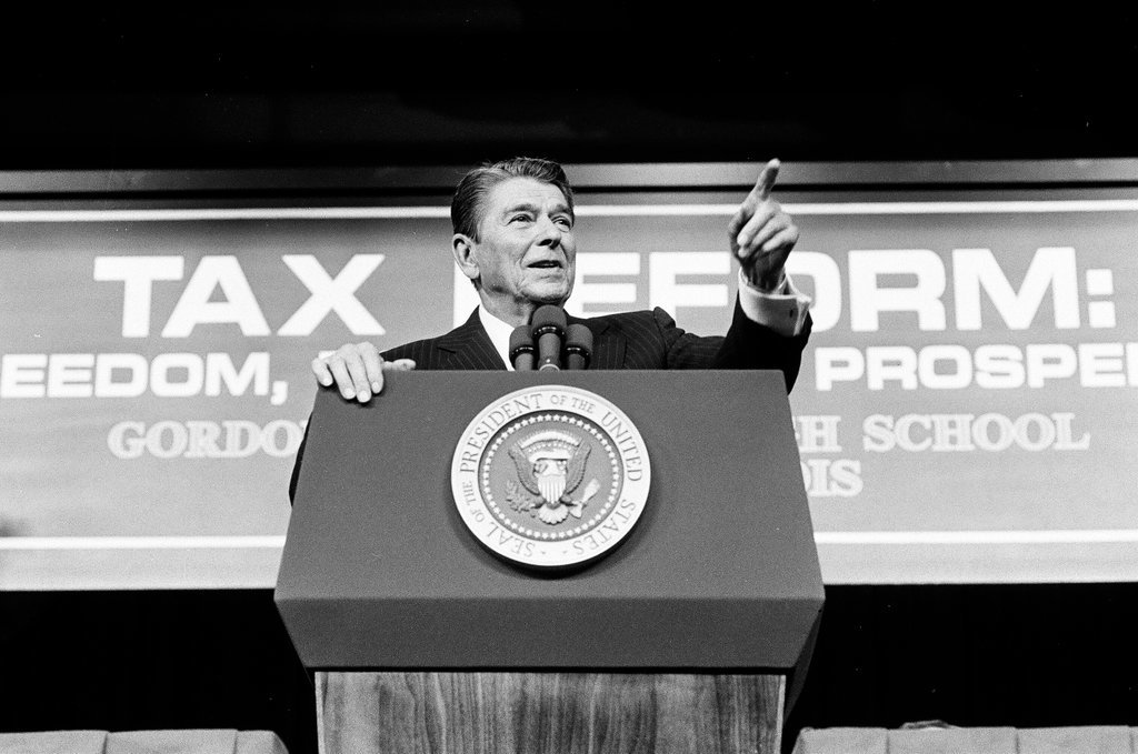 President Ronald Reagan speaks to students at Gordon Technical High School - Chicago Sun-Times