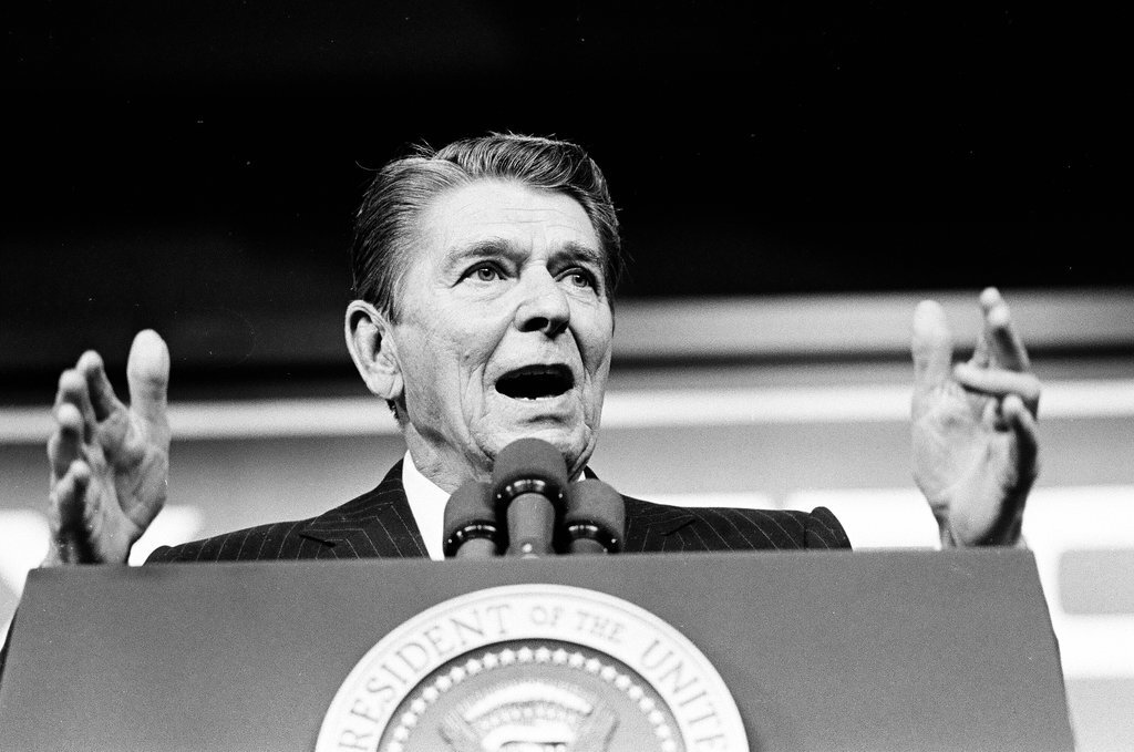 President Ronald Reagan speaks to students at Gordon Technical High School - Chicago Sun-Times