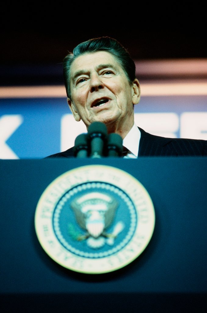 President Ronald Reagan speaks to students at Gordon Technical High School - Chicago Sun-Times