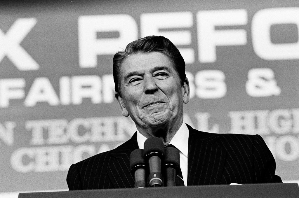President Ronald Reagan speaks to students at Gordon Technical High School - Chicago Sun-Times