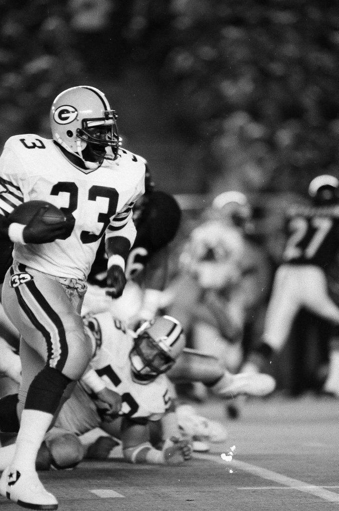The Chicago Bears play football against the Green Bay Packers - Chicago Sun-Times