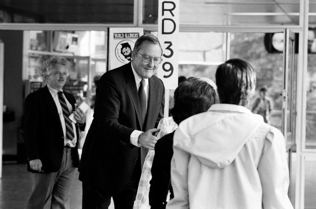 Governor Thompson begins his first day of campaigning - Chicago Sun-Times