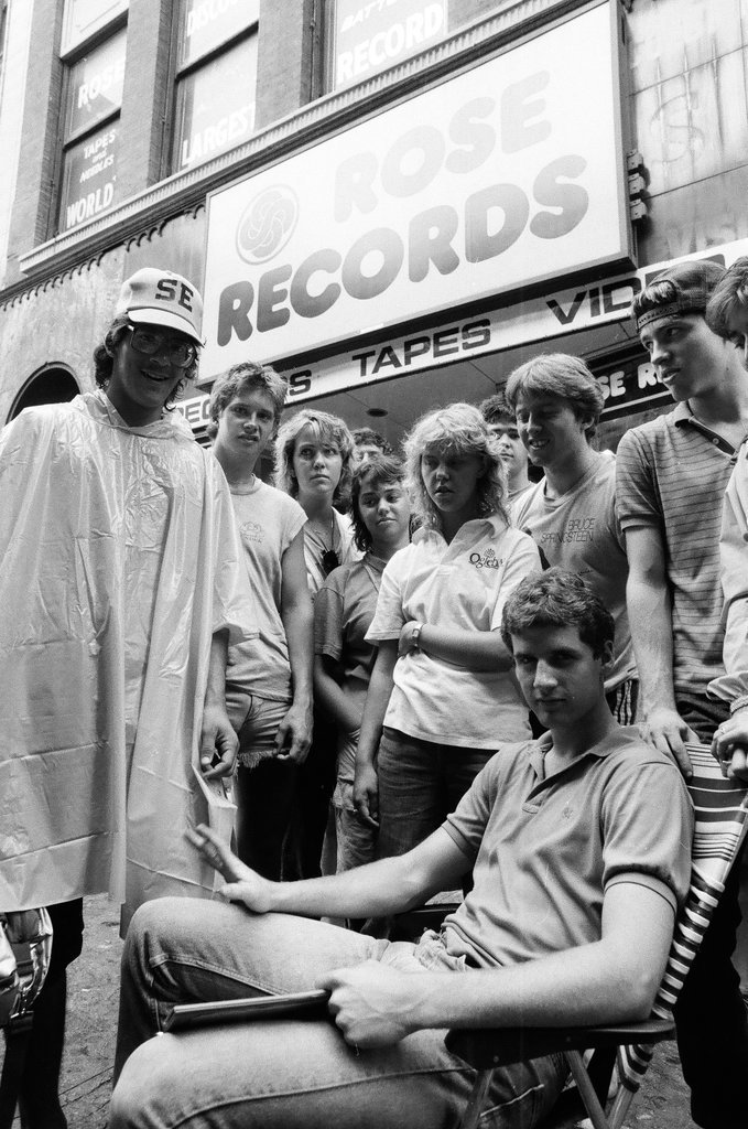 Bruce Springsteen fans wait in line for three days for tickets - Chicago Sun-Times
