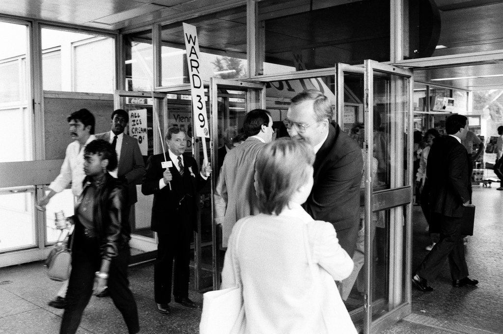 Governor Thompson begins his first day of campaigning - Chicago Sun-Times