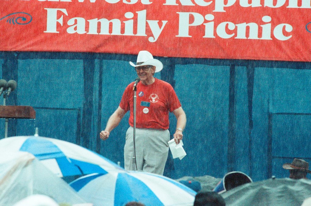 President George H.W. Bush is a speaker at the Northwest Republican Family Picnic - Chicago Sun-Times