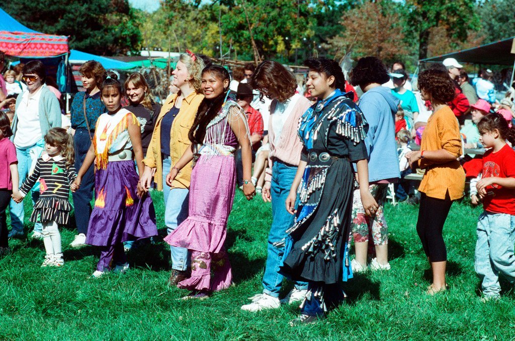 Members of the Chicago-area Native American community gather for an event - Chicago Sun-Times