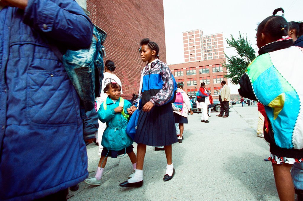 Pictures of clean up projects and residents at the Cabrini Green apartments - Chicago Sun-Times