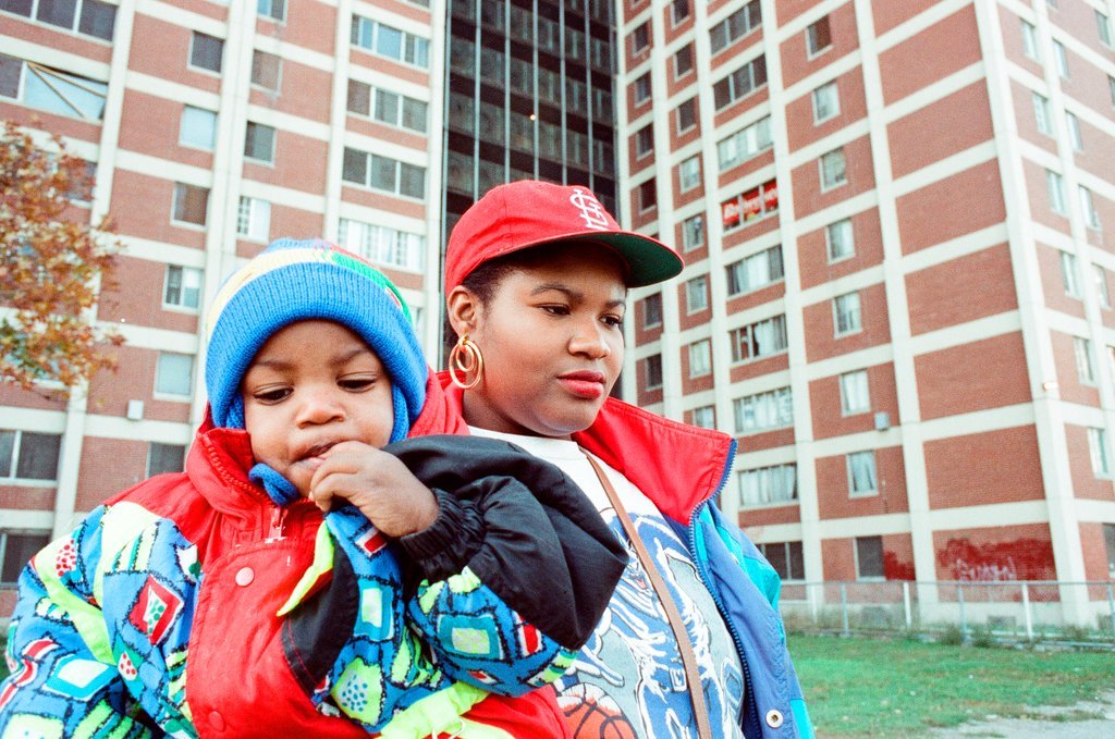 Chicago Sun-Times reporters speak with Cabrini Green residents and walk through some buildings - Chicago Sun-Times
