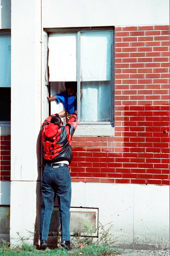 Chicago Sun-Times reporters speak with Cabrini Green residents and walk through some buildings - Chicago Sun-Times